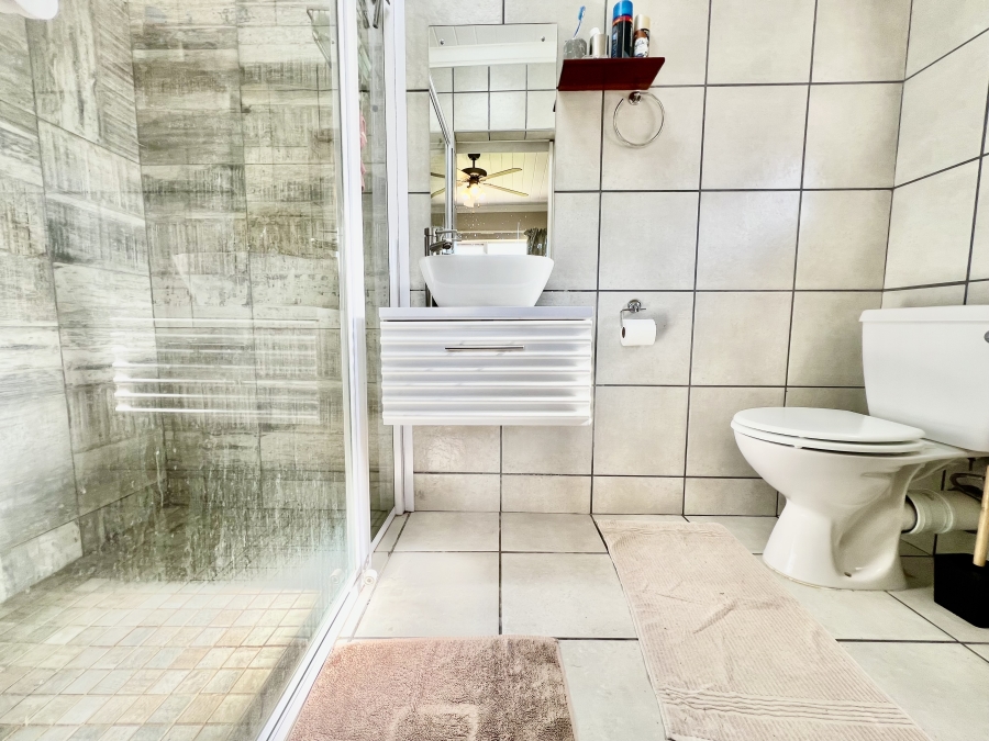 3 Bedroom Property for Sale in Stilbaai Wes Western Cape